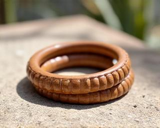Pulseras de madera natural mediterránea